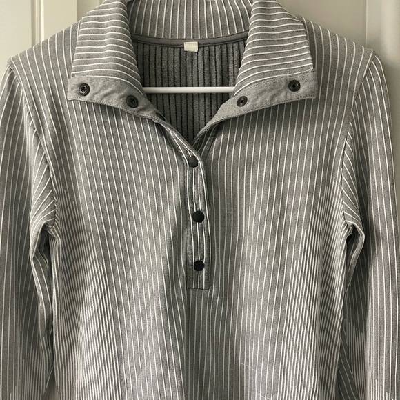 Tops - Striped Gray Long Sleeve Shirt